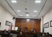 Aktivis dan Penggiat Media Sosial Bersama Peniup Peluit (Whistleblower) Dihukum Karena Mengungkap Kasus Dugaan Korupsi BUMD Di Lingkungan Pemda DKI Jakarta