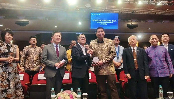 Seminar Nasional 2026 yang Ke-10 Berlangsung di UPH “Kemajuan Satu Negara Dimulai dari SDM