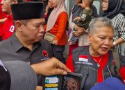 Imam Turidi Sekertaris DPC PDIP Depok Sedang Adakan Baksos Kesehatan