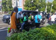 PEWARNA DKI Berbagi Kasih Paskah dengan bagikan Pohon dan Telor Paskah