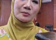 Yeti Wulandari Turut Menjawab Pertanyaan Tentang Guru