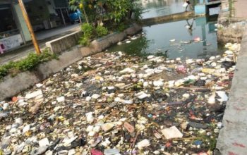 Warga Depok Masih Acuh terhadap Sampah. Menurutnya Pemerintah Belum Tegas